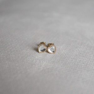 Faux stone heart earrings with gold lining